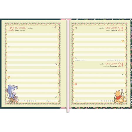 Foto ilustrativa Agenda Costurada Diária 17,6 x 23,9cm Pooh 2027