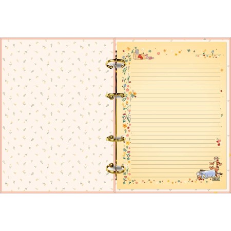 Foto ilustrativa Caderno Argolado Cartonado Colegial Pooh 80 Folhas