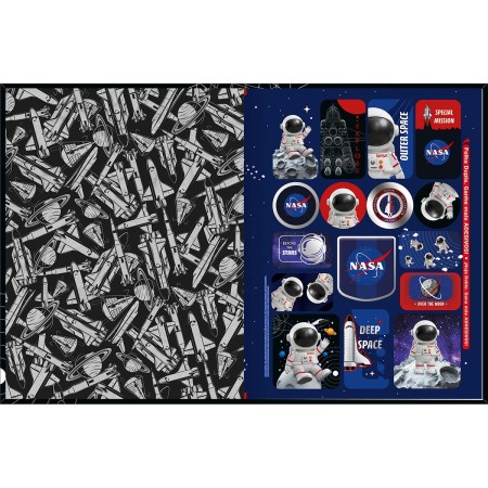 Foto ilustrativa Caderno Brochura Capa Dura Universitário Nasa 80 Folhas