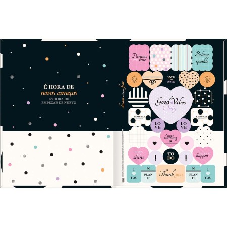 Foto ilustrativa Caderno Brochura Capa Dura Universitário West Village 80 Folhas