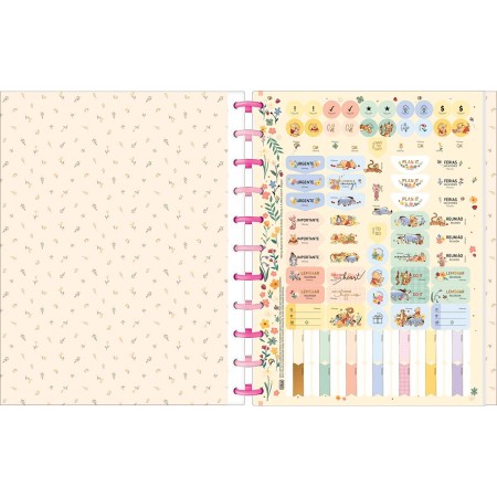 Foto ilustrativa Caderno Tilidisco Universitário 10 Matérias Pooh 160 Folhas