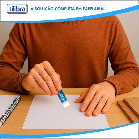 Foto ilustrativa Cola em Bastão 21g