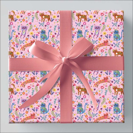 Foto ilustrativa Papel de Presente - Caixa Infantil Com 75 Rolos