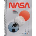Foto ilustrativa Caderno Espiral Capa Dura Universitário 1 Matéria Nasa 80 Folhas