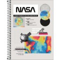 Foto ilustrativa Caderno Espiral Capa Dura Universitário 20 Matérias Nasa 320 Folhas